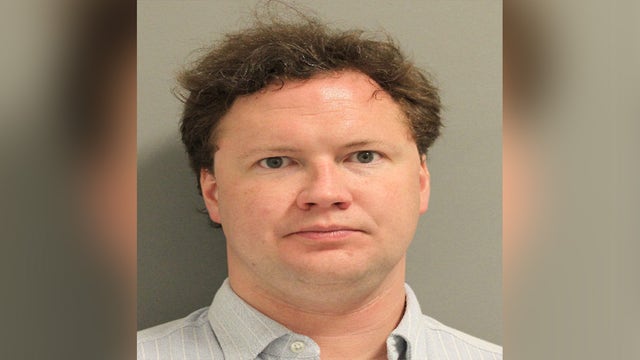 Houston doctor suspended for being impaired during surgeries could get his medical license back