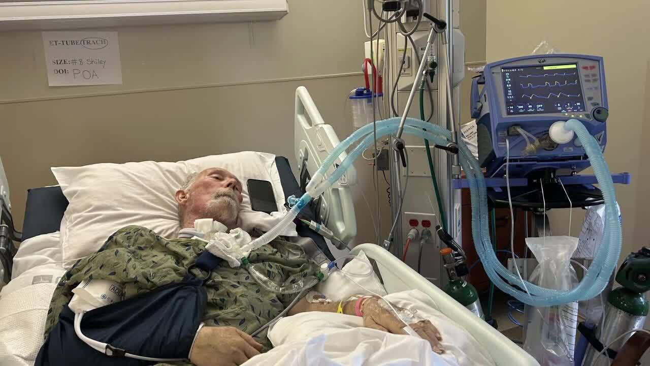 蚊に噛まれた西ナイルウイルスと戦っているヒューストンの男は、地元の病院からのケアを拒否しました