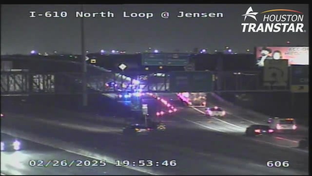 Houston crime: Man found dead inside vehicle on North Loop