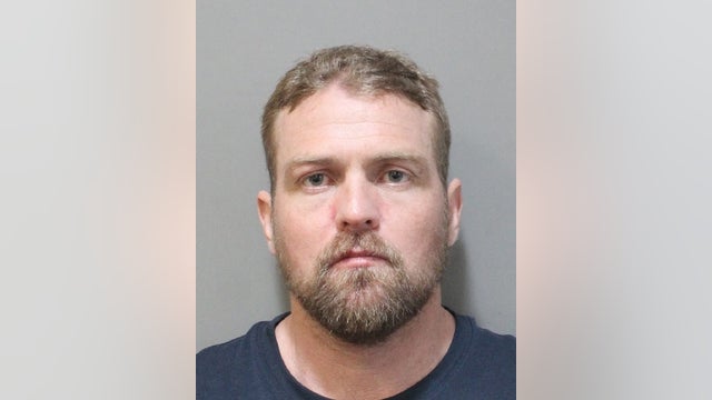 Harris County crime: Dentist admits to 'huffing' nitrous oxide, authorities say