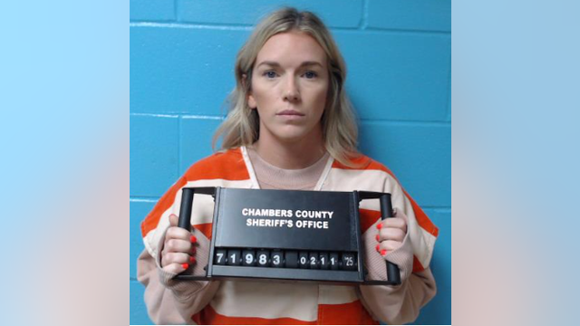 Former Barbers Hill teacher charged with improper relationship between educator and student