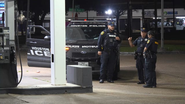 Houston shooting: Man shot after minor fender bender in Westside