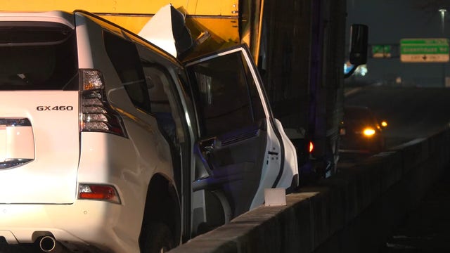 Katy Freeway crash: Driver dead after crashing into back of 18-wheeler, westbound lanes closed