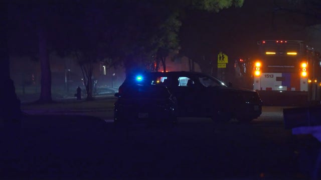 Antoine Drive rollover crash: 1 dead, 1 injured in northwest Houston