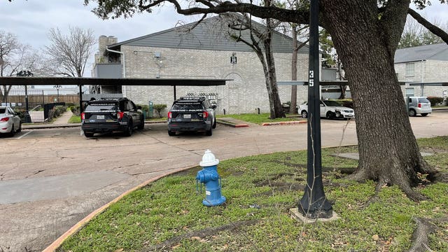 Houston crime: Suspect shot, killed by another suspect during apartment invasion, police say