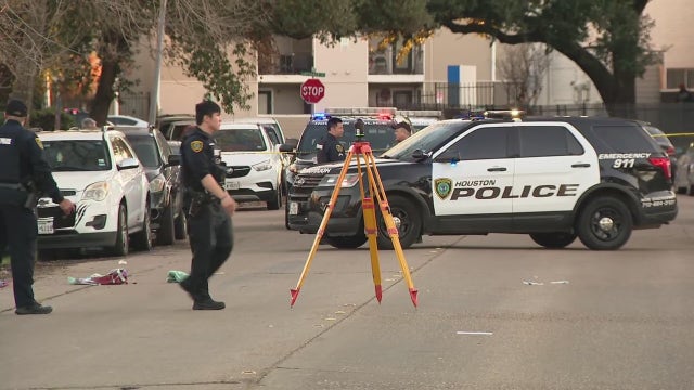 Concourse Drive crash: 8-year-old girl killed after being struck by vehicle