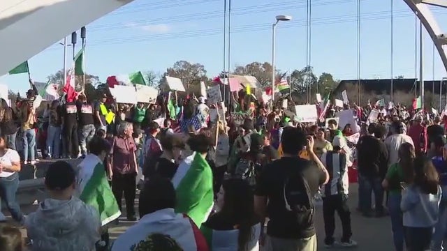 Houston protesters take the streets for immigration rights