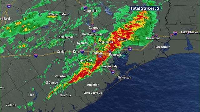 Houston weather: Rain causing airport delays; check flight status at Bush, Hobby