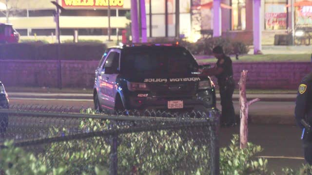 Deadly Houston hit-and-run crash on Westheimer Road; man killed