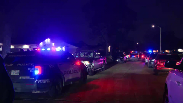Sagewind Drive shooting: Man, 15-year-old in stable condition following evening shooting in Houston