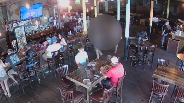 Seabrook restaurant manager hopes to press charges against couple she says ran out on $52 tab