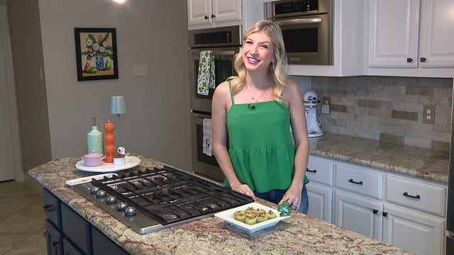 Mini pistachio cupcakes recipe for St. Patrick's Day: Allison's Cooking Diary