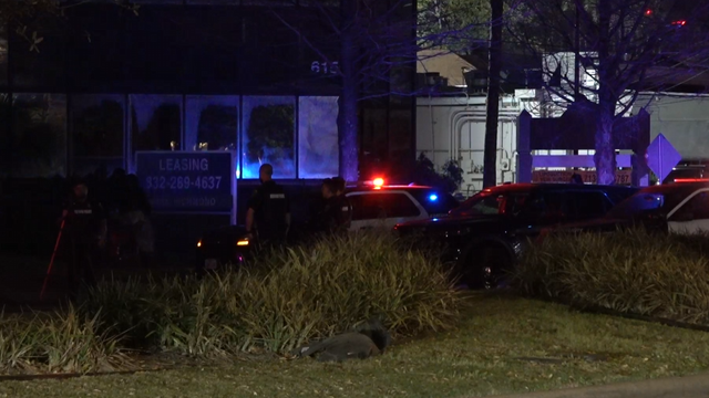 West Houston pedestrian killed while crossing street