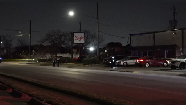 Southeast Houston shooting at Club Bug's leaves one dead, 3 suspects wanted