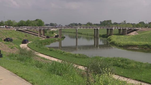 Body found in Houston's Brays Bayou; dive team responds