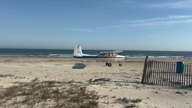 Plane makes emergency landing on Galveston beach, allowed to take off again