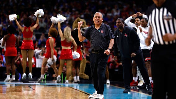 Houston coach Kelvin Sampson looking to add National Championship to career full of accomplishments