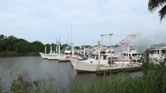 Texas City boat fire: 1 dead, 1 injured at Waterman’s Harbor Marina
