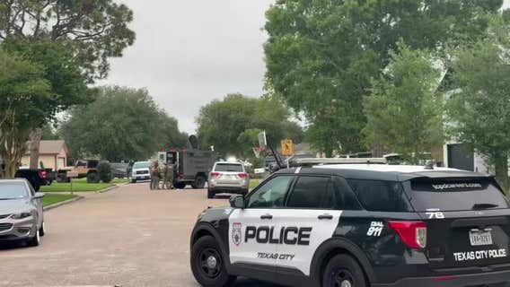 Texas City SWAT standoff ends after 6 hours; 1 injured, 1 dead