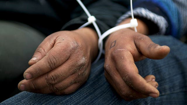 Texas Senate passes bill requiring local law enforcement to help federal deportation efforts