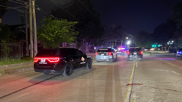 Houston crime: Man brings bow and arrow to gunfight, two injured