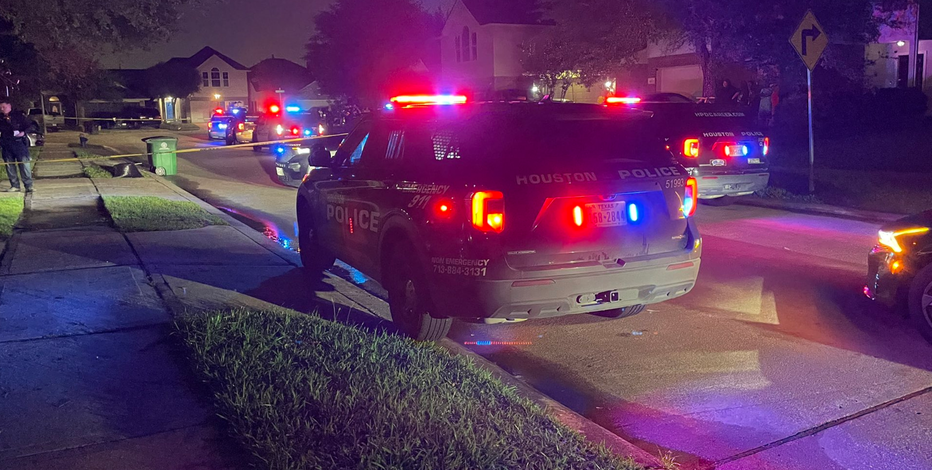 Houston shooting: 2 men shot inside garage on Rolleston Lane, 1 killed, another injured