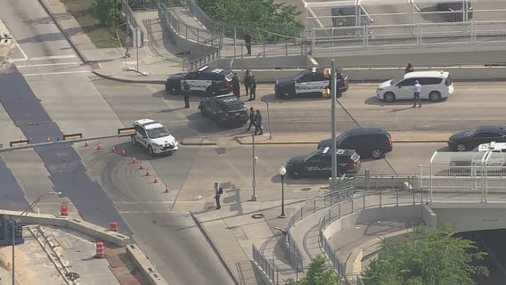 Southmore Boulevard shooting: Officer fires weapon at armed robbery suspect, authorities investigating