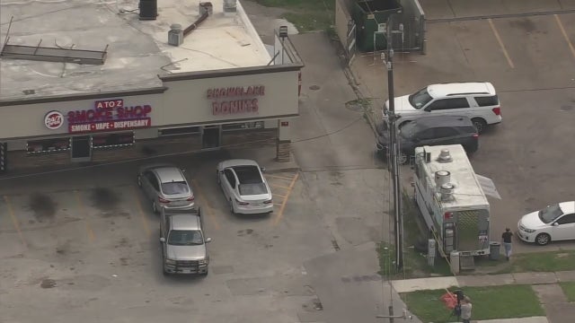 Houston donut shop shooting: Robbery suspect shot, killed, owner says