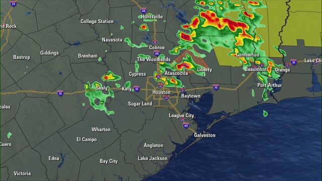 Houston weather: Check flight status, delays at airports