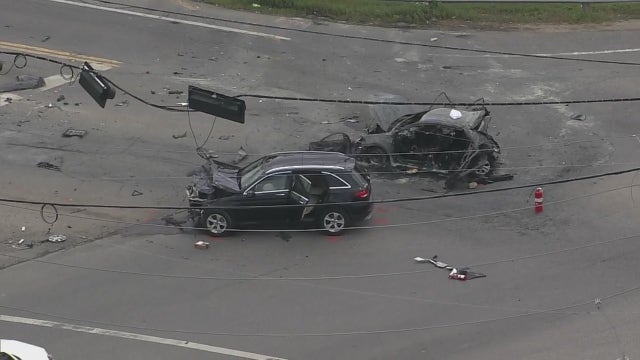 One dead after 3-vehicle crash in Richmond, investigation ongoing