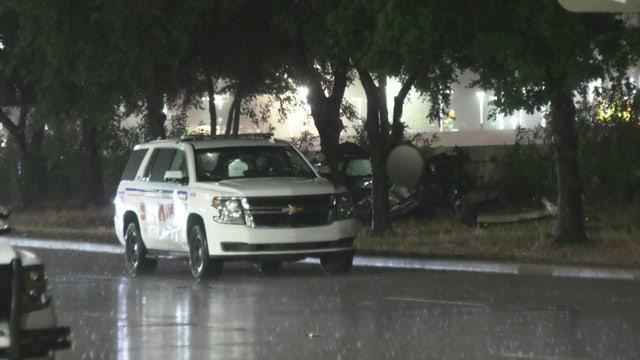 Deadly Katy Freeway crash: 1 killed, 1 injured after crash into tree