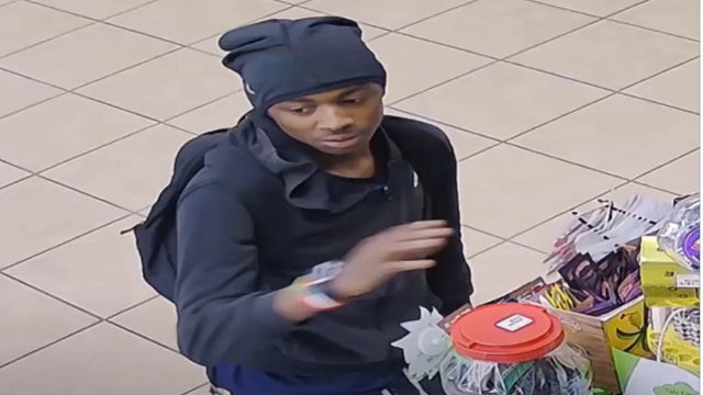 Northwest Houston: Wanted teen caught on camera assaulting smoke shop employee during robbery