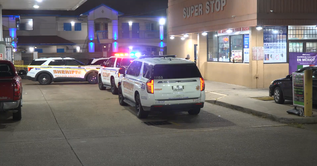 Highway 6 gas station stabbing: Suspect arrested | FOX 26 Houston