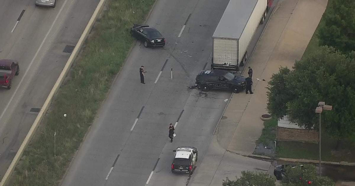 Houston police sergeant involved in crash on US-290 feeder road ...