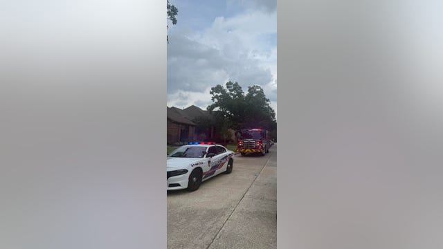 Northwest Harris County: Toddler dies after drowning in swimming pool, officials say