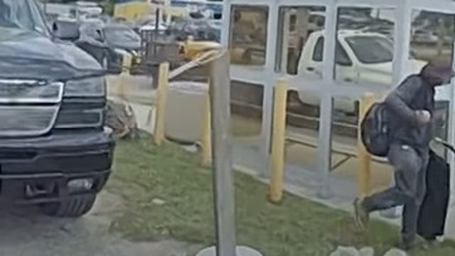 Houston police release body-cam video of deadly officer-involved shooting at Hammerly, Wirt