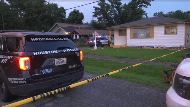 Northeast Houston: Woman found dead in Marcus Street home; police seeking information