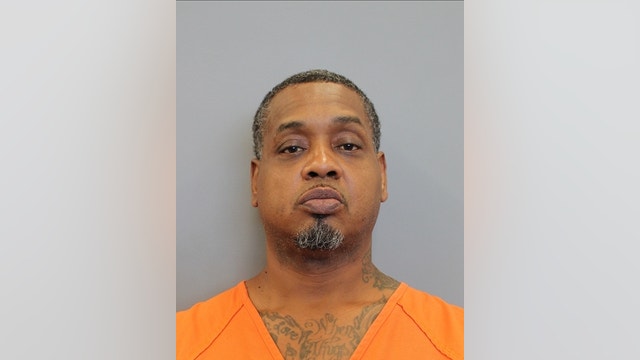 Houston man charged with murder after allegedly killing girlfriend, sending photo