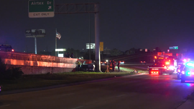 Deadly crash on North Freeway kills 1 after vehicle catches fire