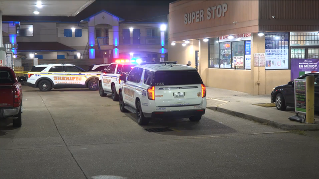 Southwest Harris County: Suspect arrested for woman's stabbing death at Highway 6 gas station