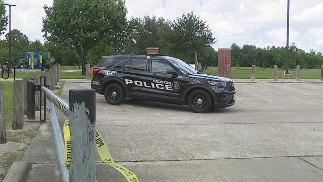Houston Wildheather Park shooting: 2 men killed on walking trail