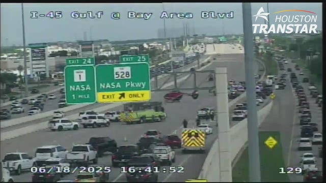Child killed, others injured in Gulf Freeway crash at Bay Area Boulevard; highway reopened