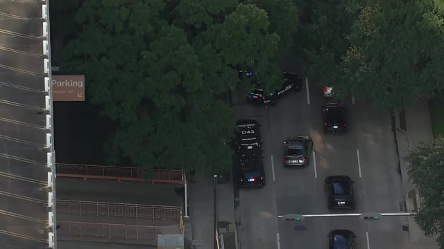 Houston Galleria parking garage shooting: 30-year-old man killed