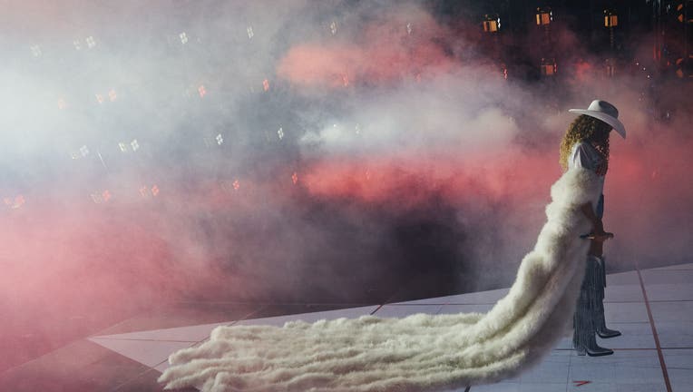 Photos by: Julian Dakdouk and Greg Noire