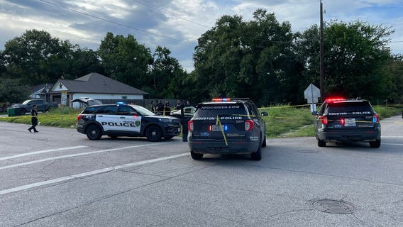 Suspect arrested in deadly shooting at Southeast Houston convenience store, police say