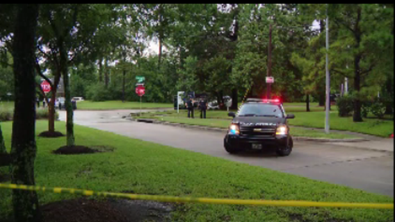 Northeast Harris County: Deadly crash reported on West Lake Houston Parkway