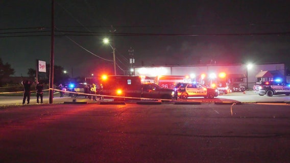 Houston drive-by shooting outside Bugs Bar on Dixie Drive leaves 2 dead, 15 injured