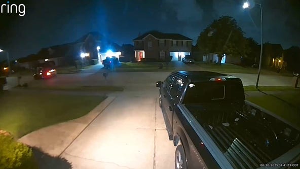 Baytown police search for suspects involved in shooting with neighbor