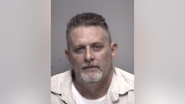 Santa Fe man sentenced to 25 years in prison for abuse of 4, 5-year-old girls