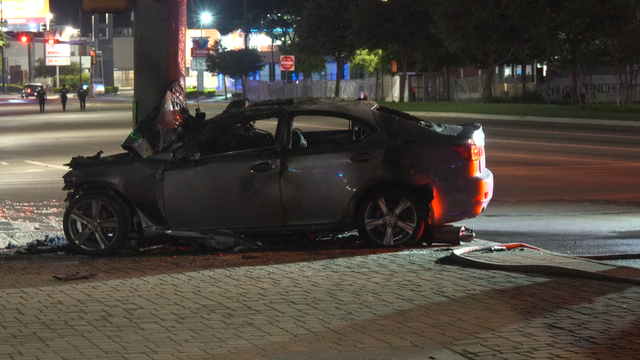 One dead in fiery crash on Katy Fwy. at Gessner Rd.